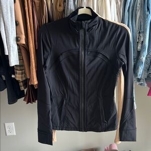 Lululemon Define Nulu